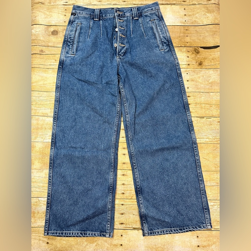 Citizens of Humanity - Wide-leg cropped ankle length dark blue jeans. Size 28